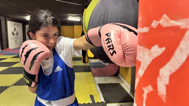 Siirtli 11 yaşındaki Eylül, boksta şampiyon babasının izinden gidiyor