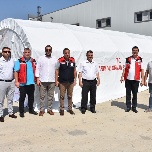 Şarköy'de yangından etkilenen vatandaşlara yardımlar sürüyor