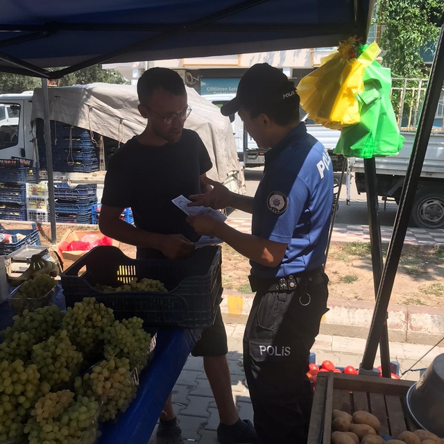 Karacabey'de polis dolandırıcılığa karşı uyarıda bulundu