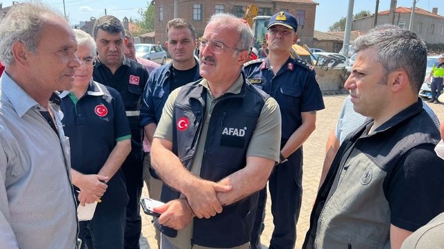 Çanakkale'deki orman yangını ikinci gününde; yanan alanlar ve evler havadan görüntülendi (6)