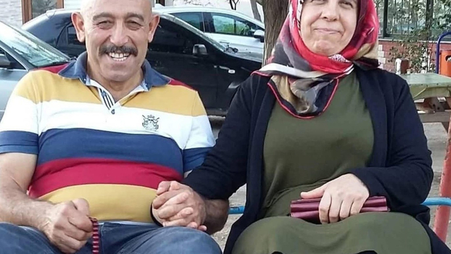 Otomobilin çarptığı motosikletteki çiftin öldüğü kaza kamerada