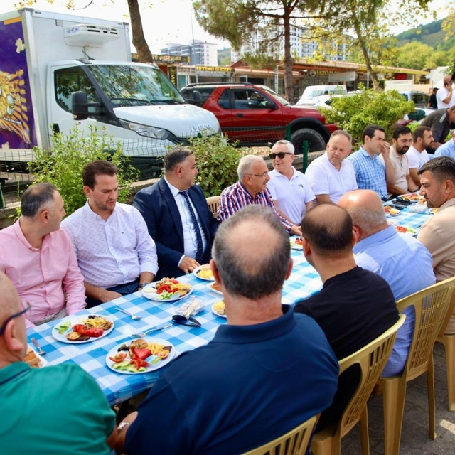 Ordu Büyükşehir Belediye Başkanı Güler, Fatsa'da sanayi esnafıyla buluştu