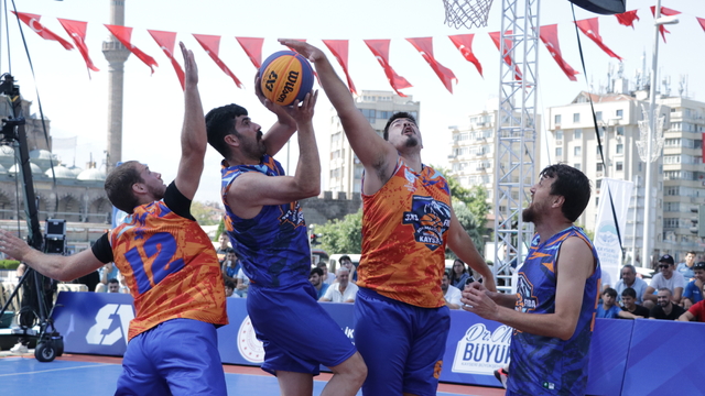 Kayseri'de 3x3 Uluslararası Basketbol Turnuvası başladı