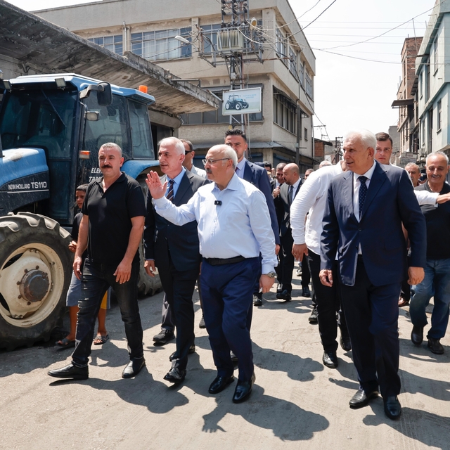 Vali Yavuz Selim Köşger Yüreğir ilçesinde ziyaretlerde bulundu