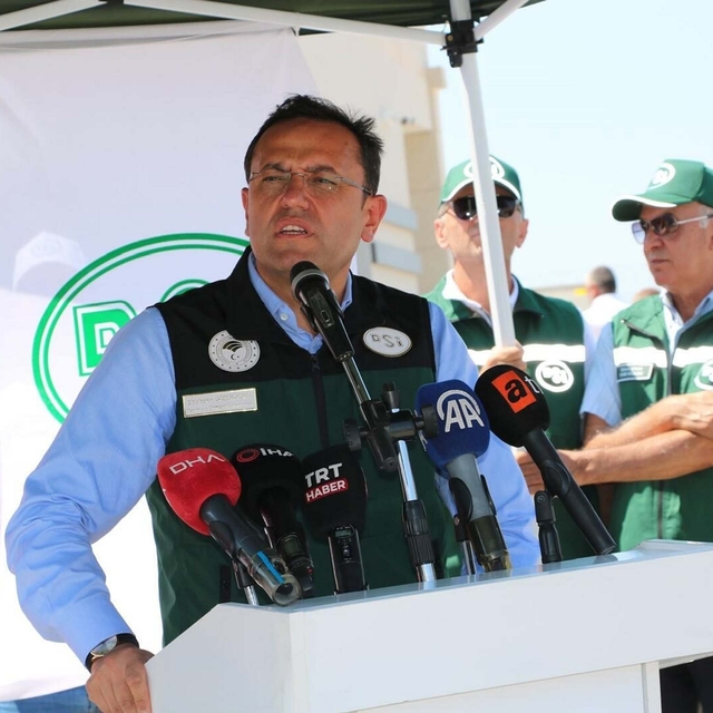 Bakan Yardımcısı Gizligider: İzmir bundan sonra kokularla değil, bereketi i...