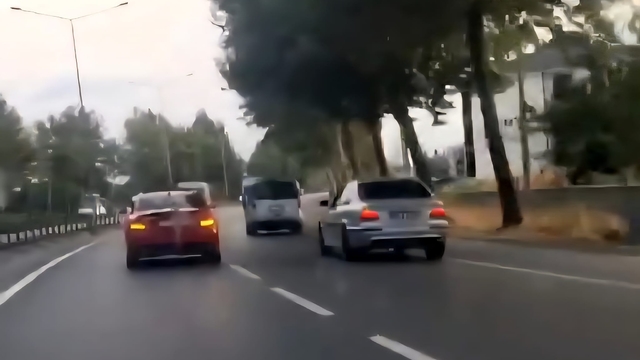 Düğün konvoyunda tehlikeli araç kullanan sürücüye 37 bin TL ceza