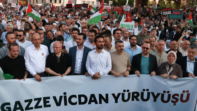 Bursa'da Gazze'ye destek yürüyüşü düzenlendi