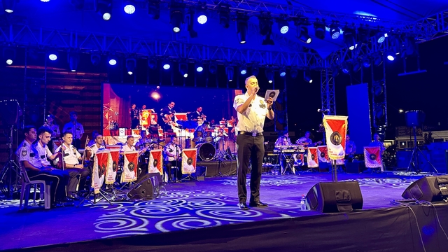 Polis Akademisi Armoni Orkestrası Kırşehir'de Neşet Ertaş türkülerini seslendirdi