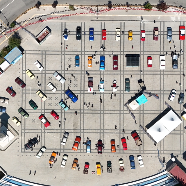 Erzurum'da klasik otomobiller sergilendi