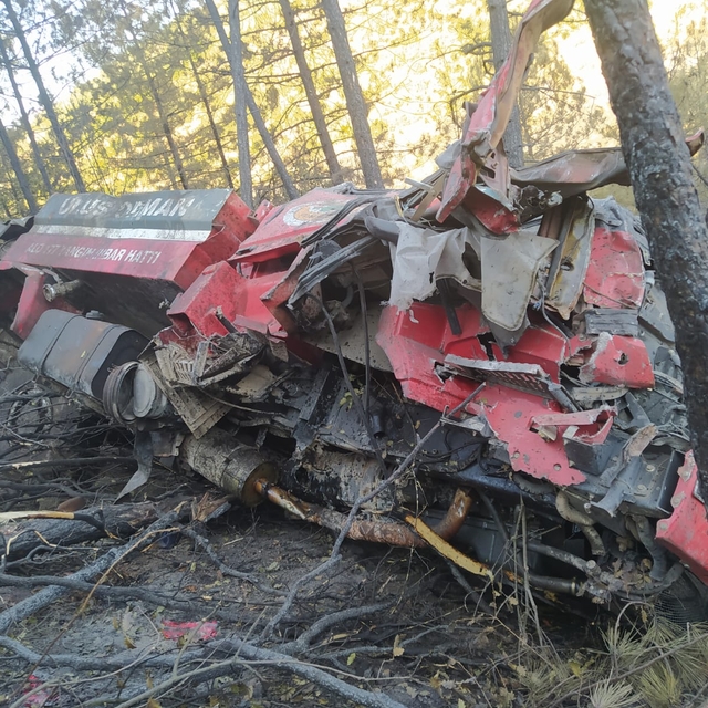 Karabük'te arazözün devrilmesi sonucu 2 kişi yaralandı