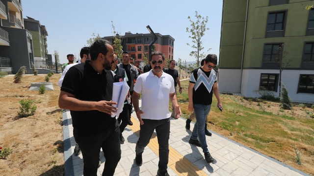 Hatay Valisi Mustafa Masatlı yerinde kentsel dönüşüm çalışmalarını inceledi