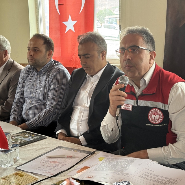 Tarım ve Orman Bakan Yardımcısı Gümen, Ardahan'da şap hastalığına ilişkin k...