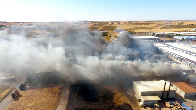 Tekirdağ'da tekstil fabrikasında yangın