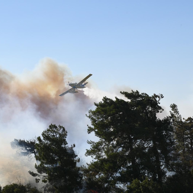 GÜNCELLEME - Çanakkale'de tarım arazisinde çıkan yangına havadan ve karadan...