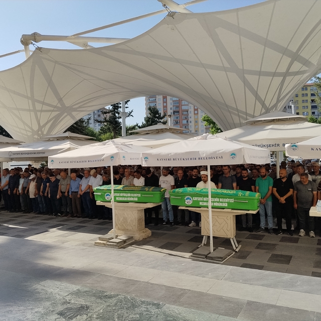 Eşinin öldürdüğü kadın, toprağa verildi