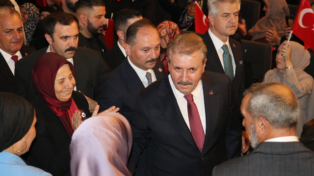 BBP Genel Başkanı Destici, partisinin Kocaeli'deki ilçe kongresinde konuştu: