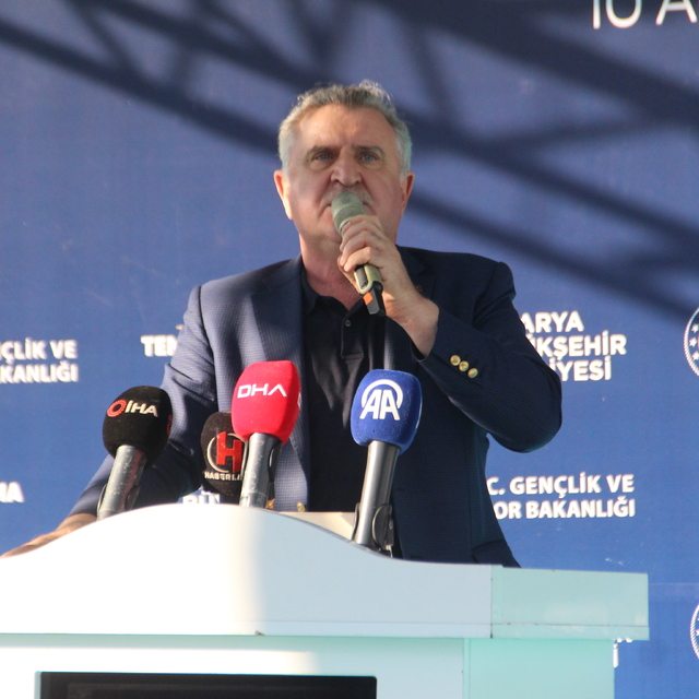 Bakan Bak: Türkiye'nin en büyük sorunlarından bir tanesi obezite