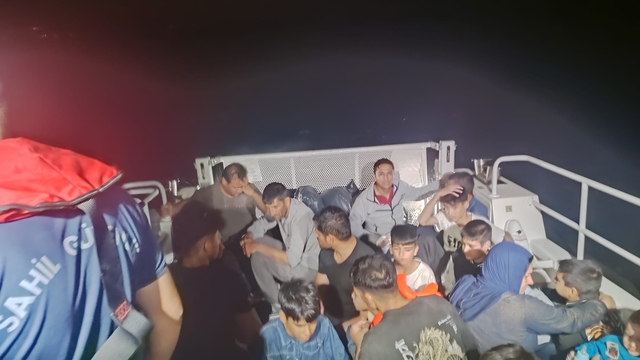 Çanakkale'de 32 düzensiz göçmen yakalandı