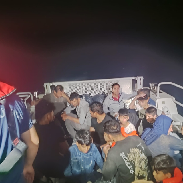 Çanakkale'de 32 düzensiz göçmen yakalandı