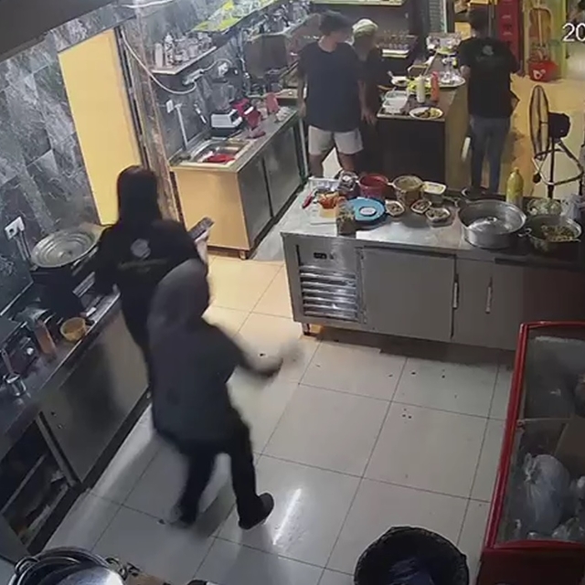 Balıkesir'de 6.1 büyüklüğünde deprem; Marmara ve Ege'de de hissedildi (5)