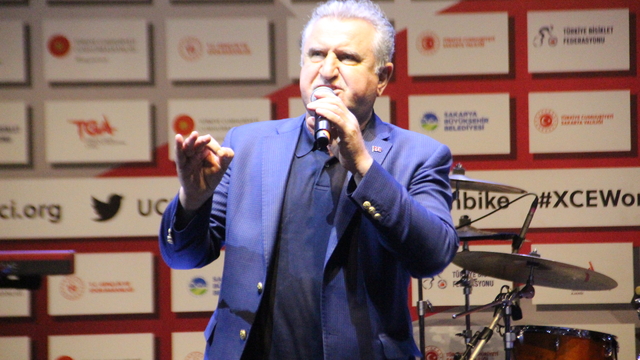 Bakan Bak: Türkiye'nin en büyük sorunlarından bir tanesi obezite (2)