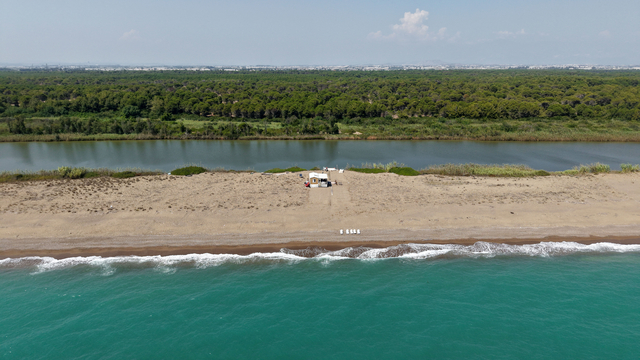 Arkası nehir, önü deniz manzaralı 'sahilkondu'