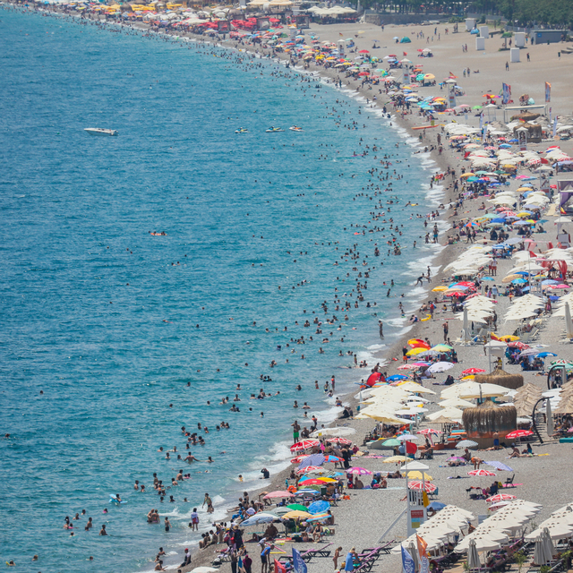 Antalya, dün ülkenin en sıcak yeri oldu