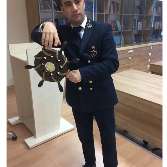 Denizde boğulan denizcilik fakültesi öğrencisi toprağa verildi