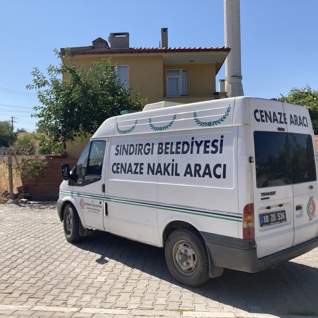 Balıkesir'deki depremde ölen kişinin cenazesi İzmir'e gönderildi