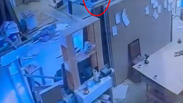 Antalya'da mobilya atölyesi kundaklandı