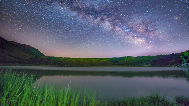 Nemrut'ta uzun pozlama tekniğiyle yıldızları fotoğrafladı