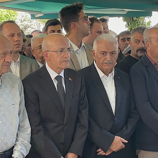 Bakan Şimşek'in ağabeyi Yalova'da toprağa verildi