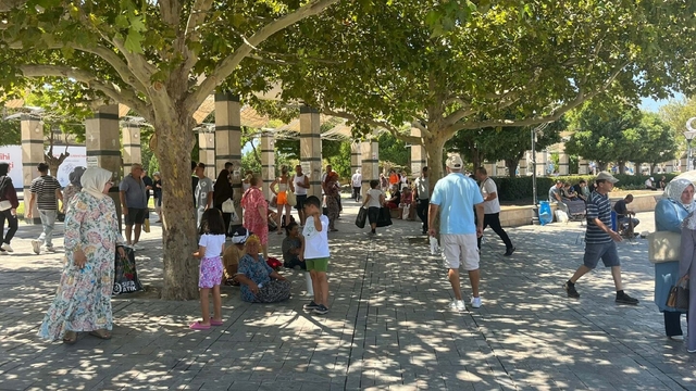 İzmir'de termometreler 42 dereceyi gösterdi