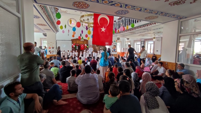 Sarıoğlan'da Yaz Kur'an Kursları Bilgi Yarışması yapıldı