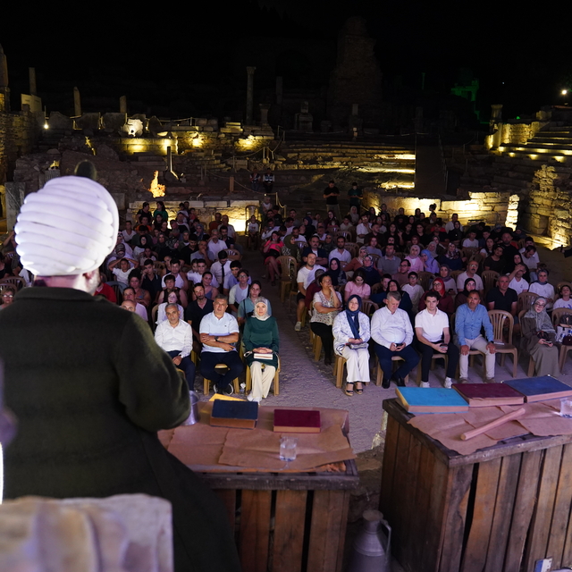 Tiyatro oyunu "Mimar Sinan - Muhteşem Yüzyılın Mimarı Mimarı" Efes'te sahne...