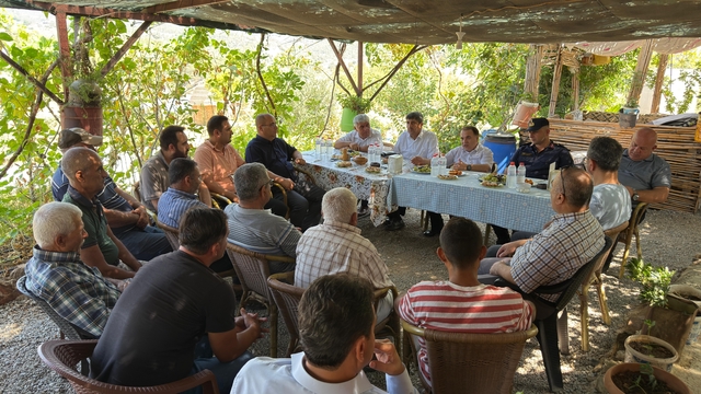 Anamur Kaymakamı Kemal Duru mahalle ziyaretlerini sürdürdü