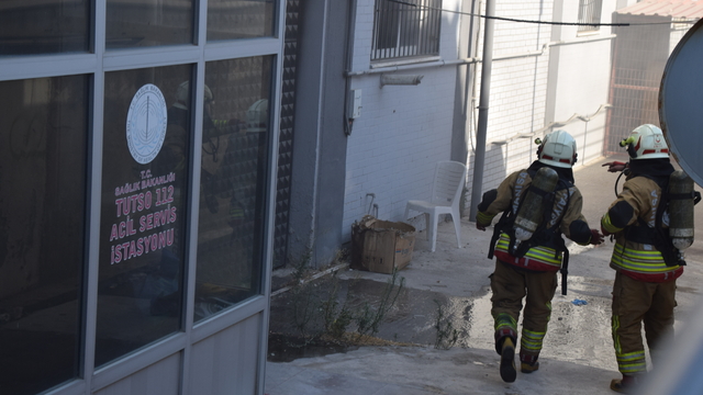 Manisa'da 112 Acil Servis istasyonunda çıkan yangın söndürüldü