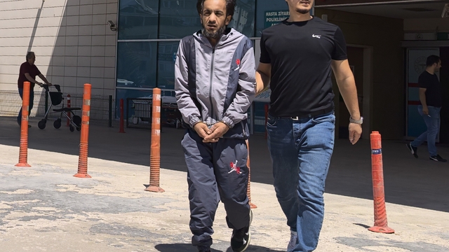 Takiple yakalanan Suriyelinin üzerinde uyuşturucu ve hassas terazi ele geçirildi; tutuklandı