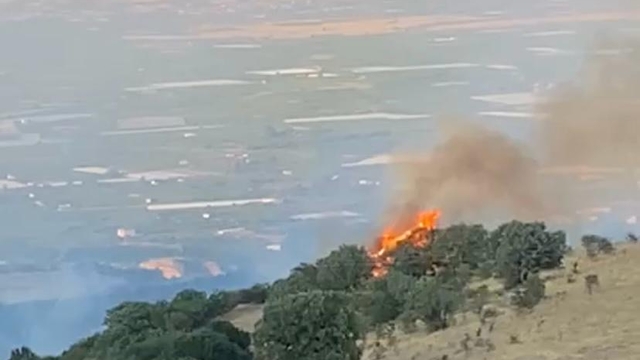 Manisa'da tarladaki yangın, makiliğe sıçradı