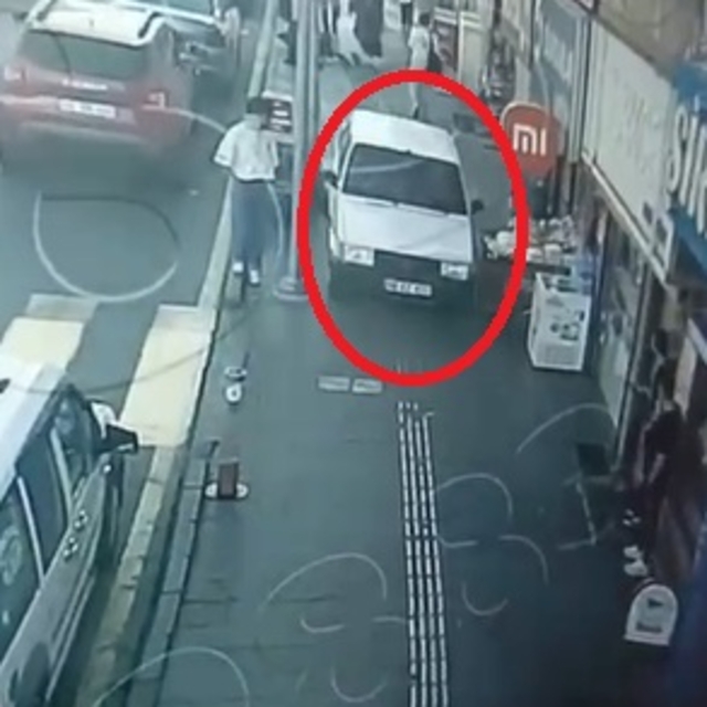 Otomobiliyle kaldırımdan ilerleyen sürücüye 11 bin TL ceza