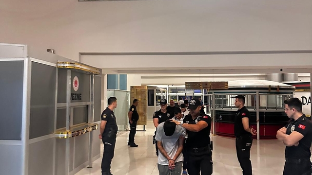 Hatay'da 1 kişiyi bıçaklayıp, linç edilmekten kurtarılan 4 şüpheli tutuklandı