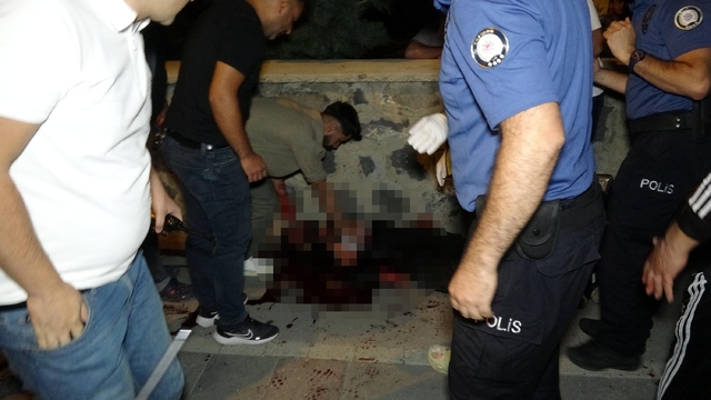 Erzurum'da bıçaklı kavga; 2 kardeşten 1'i öldü