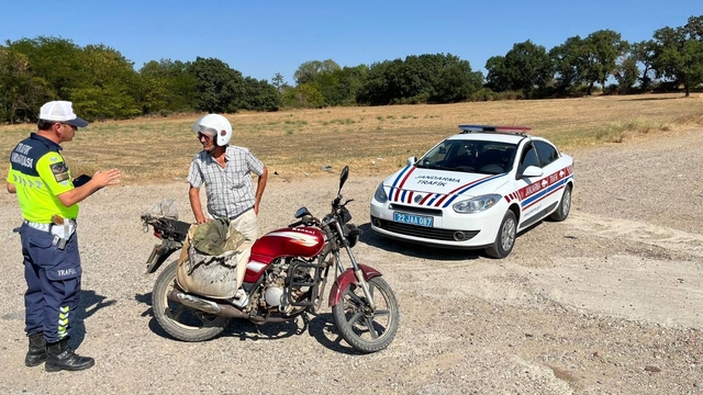 Edirne'de jandarmadan motosiklet denetimi