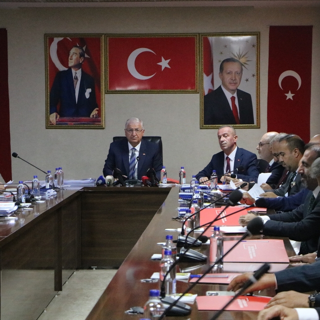 Bakan Güler: Türklerin ve Kürtlerin birlikteliği bu coğrafyadaki barışın te...