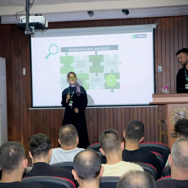 Yeşilay Rize Şubesince tutuklu ve hükümlülere yönelik eğitim düzenlendi