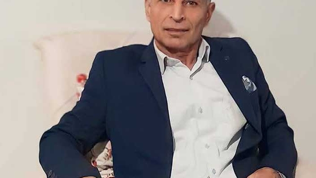 Bitlis'te devrilen kamyonun şoförü öldü