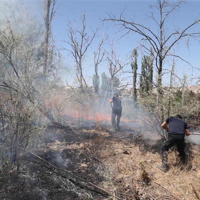 Nevşehir'de çıkan örtü yangını kontrol altına alındı