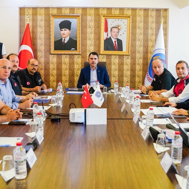 Bakan Kurum, Balıkesir'de İl Koordinasyon Toplantısı'na katıldı