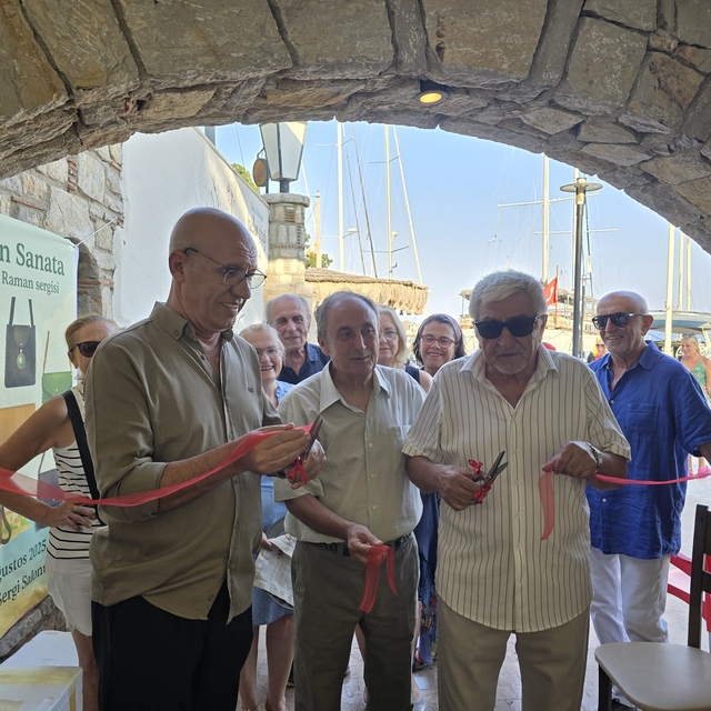 Datça'da Gazi Ahmet Raman, "Deriden Sanata" sergisini açtı