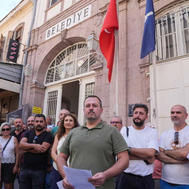 İzmir'de kooperatif mağdurları eylem yaptı